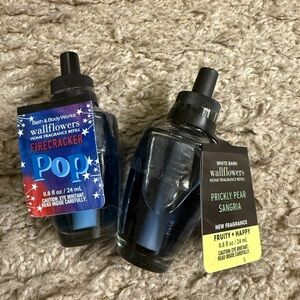 Bath & Body Works Prickly Pear Sangria & Firecracker Pop Summer Wallflower Set